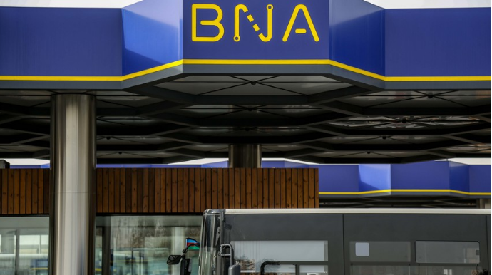 BNA:  "62 avtobusun hərəkət intervalında gecikmələr var"
