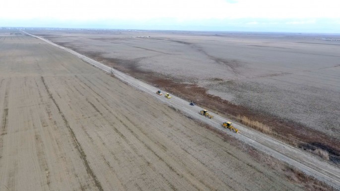 Kürdəmirdə 3 kəndi birləşdirən 18 km-lik avtomobil yolu yenidən qurulur - FOTO