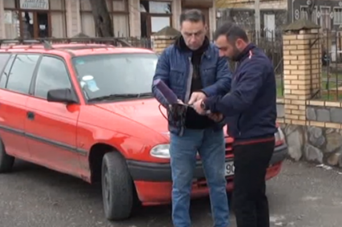 Avtomobil aldı, amma idarə edə bilmədi - SƏBƏB + VİDEO