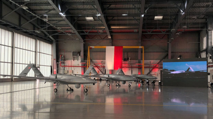 Польша получила беспилотники Bayraktar TB2  - ФОТО