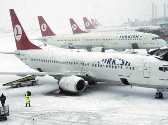 Bakı-İstanbul reysi ləğv edildi