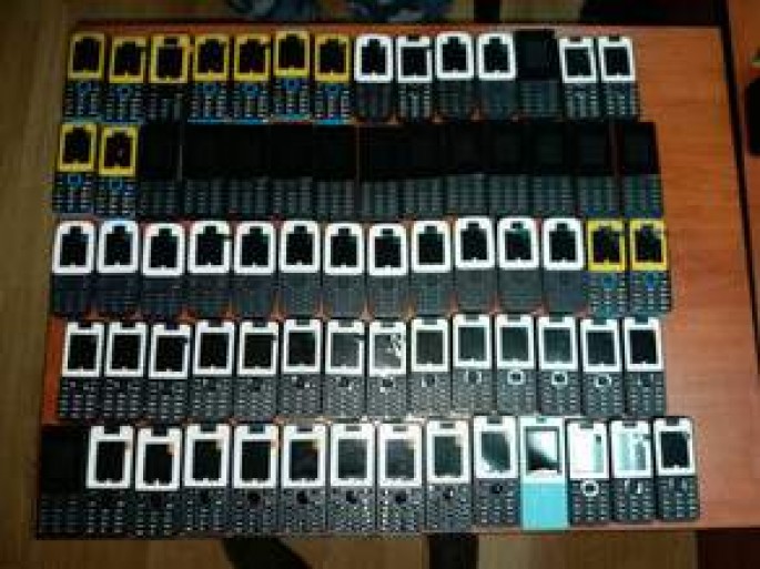 Avtomobildən qanunsuz 70 ədəd mobil telefon aşkar olunub