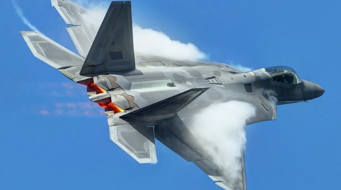 ABŞ Estoniyaya F-22 qırıcıları göndərir 