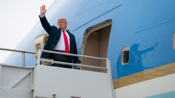 Tramp təyyarə  axtarır