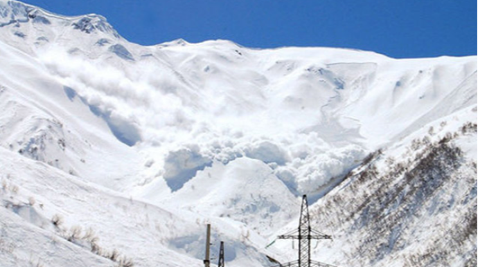 Şahdağa qar yağdı 