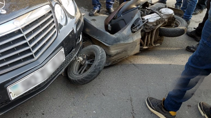Cəlilabadda mikroavtobusla motosiklet toqquşub, xəsarət alan var