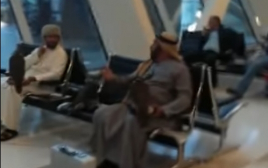 Bakının ərəb turistləri hava limanlında insanları təəccübləndirdi - VİDEO