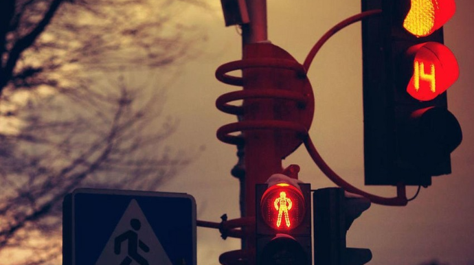 Binəqədidə 58 yaşlı kişini avtomobil vurub