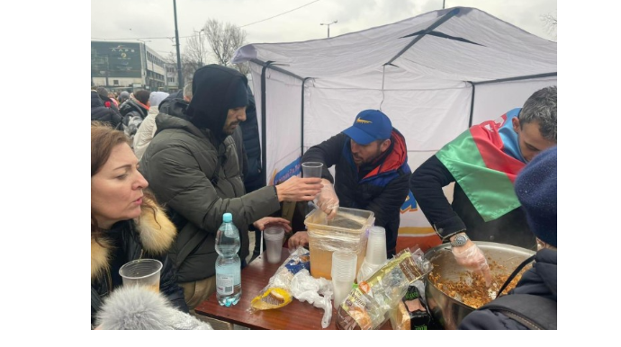 Lvovda soydaşlarımız üçün səyyar qida məntəqələri yaradılıb 