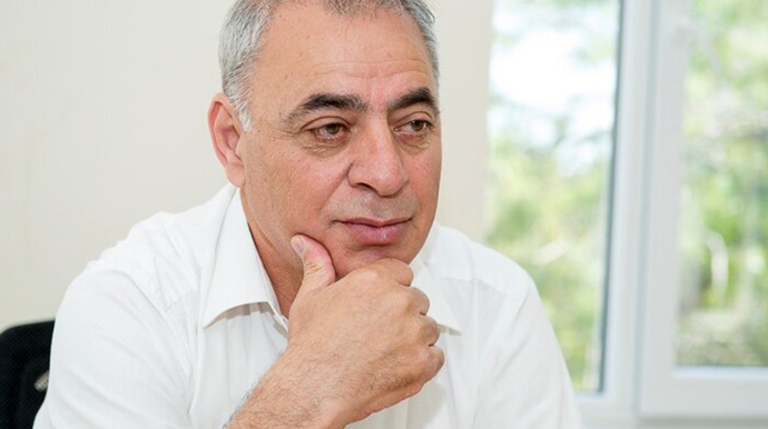 Nadir Hüseynovun maşını dayanacağa çırpılıbmış 