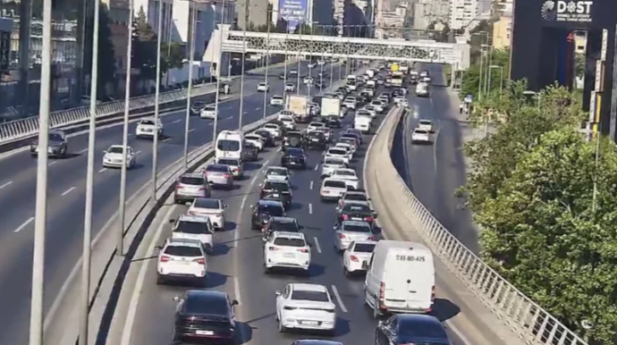 Bu yollarda tıxac var - SİYAHI  - FOTO
