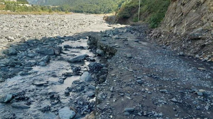 Qəbələnin Laza kəndinə alternativ yol ilə gediş-gəliş tə­min olunub  - FOTO