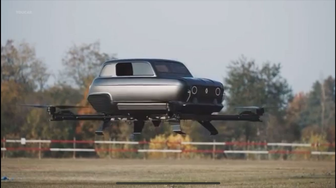 "Renault" uçan maşın istehsal etdi - VİDEO