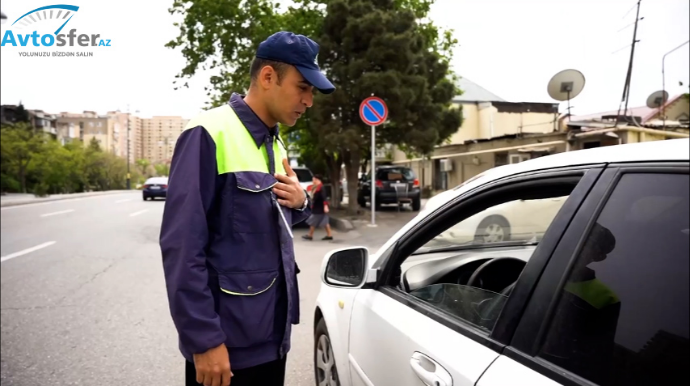 Bazar günü parklanmaya görə ödəniş tələb etmək qanunsuzdur - SÜRÜCÜLƏRİN NƏZƏRİNƏ - VİDEO 