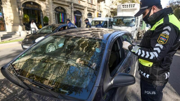 Polis işə gedən koronavirus xəstələrini geri qaytardı 