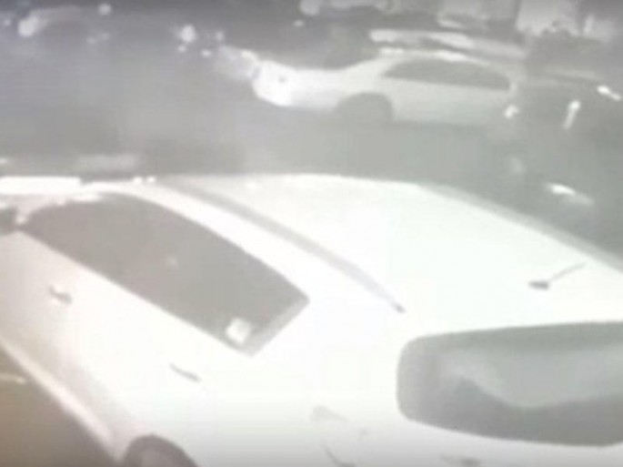 "Niva"nı binanın önündə saxladı: səhər gördüklərindən şoka düşdü - VİDEO