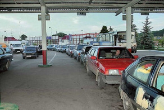 Nəqliyyat vasitələri və yüklərin yoxlanılması Sərhəd Qoşunlarının funksiyasından çıxarılıb