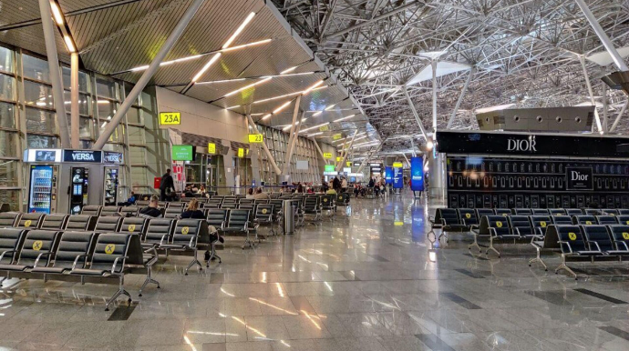 "Vnukovo" aeroportu Rusiyada öz metro stansiyası olan ilk hava limanı olub