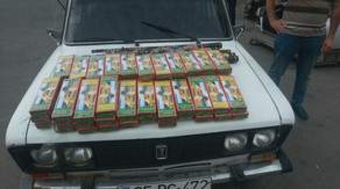 Avtomobildən pirotexniki vasitə və fişənglər aşkar edildi