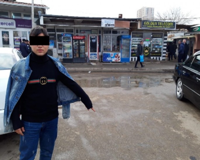 İki avtomobil qaçıran yeniyetmə saxlanılıb - FOTO