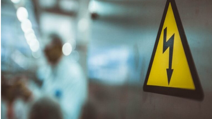 Bakıda 38 yaşlı kişini elektrik cərəyanı vuraraq öldürüb