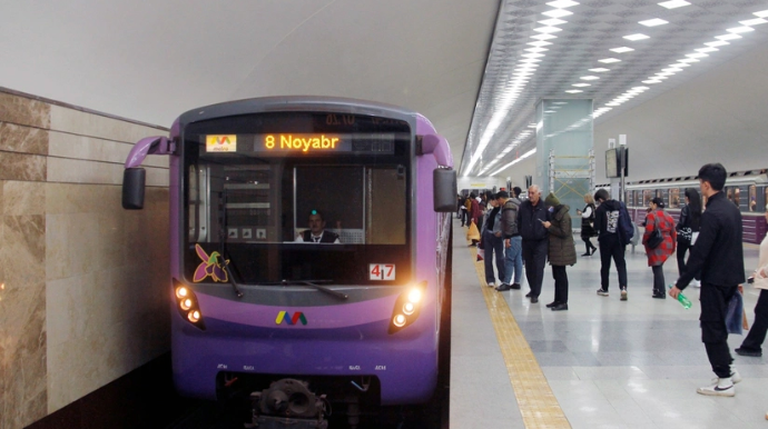 Интервал на фиолетовой линии Бакинского метро впервые сокращен до 5 минут