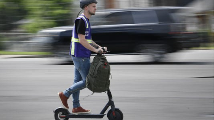 Sakinlər elektrik samokatlara qarşıdır