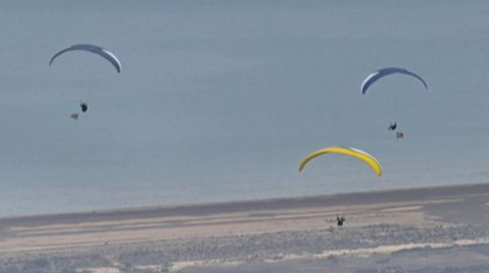 Paraşütlə səyahətlər turistlərin marağında: Bəs təhlükəsizlik? - ARAŞDIRMA - FOTO