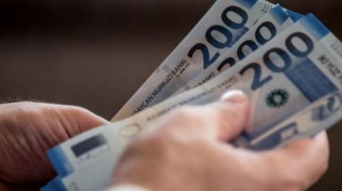 Bu şəxslərə maaşdan əlavə 200 manat ödəniləcək