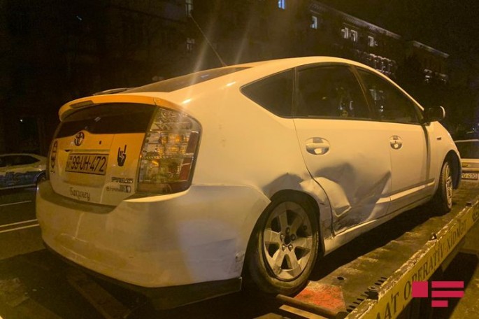 Bakıda iki avtomobil toqquşub, xəsarət alan var - VİDEO