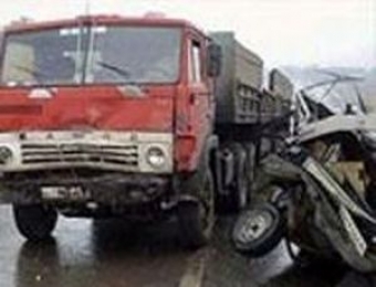 «KamAz»la «Nissan» toqquşdu: ölən var