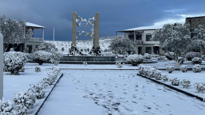 Высота снежного покрова в Загатальском районе превысила один метр 