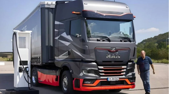 Avropa İttifaqı elektriklə işləyən yük avtomobillərinə keçiddə Çindən geri qalır - Media 