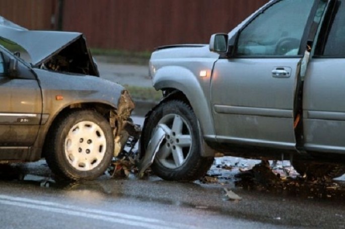 NZS-də avtomobil qəzasında 2 nəfər yaralandı