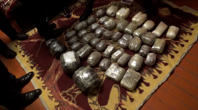 28 killoqramdan artıq narkotik vasitə aşkar olunaraq götürülüb 