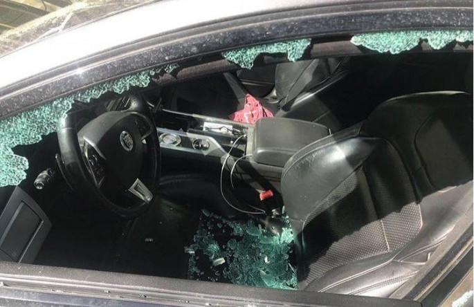 Azərbaycanlı müğənninin avtomobilini soydular - FOTO