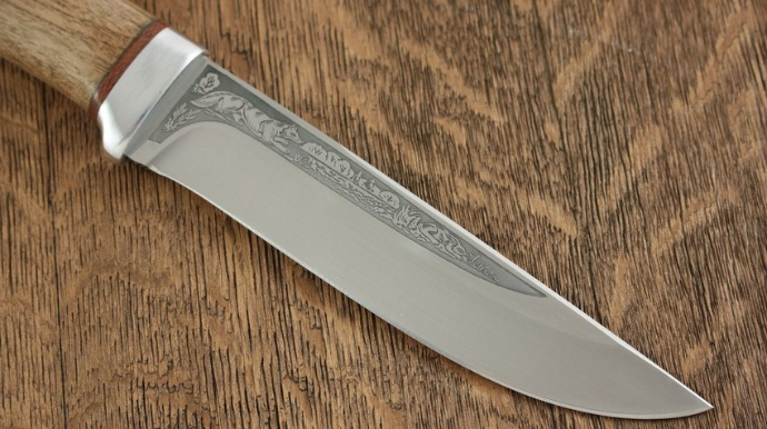 Abşeronda 25 yaşlı gənc özünü bıçaqlayıb