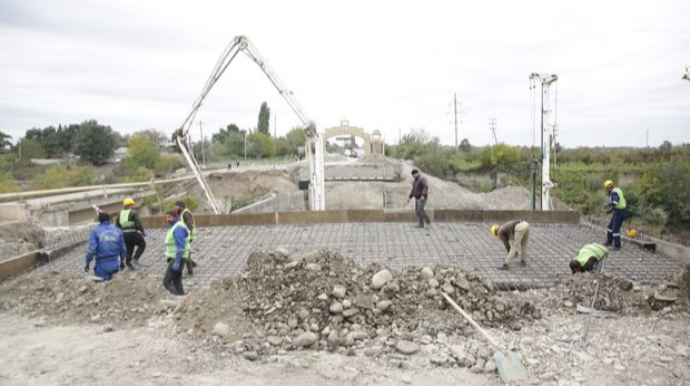 Qudyalçay üzərində yeni körpünün tikintisi nə yerdədir? - FOTO