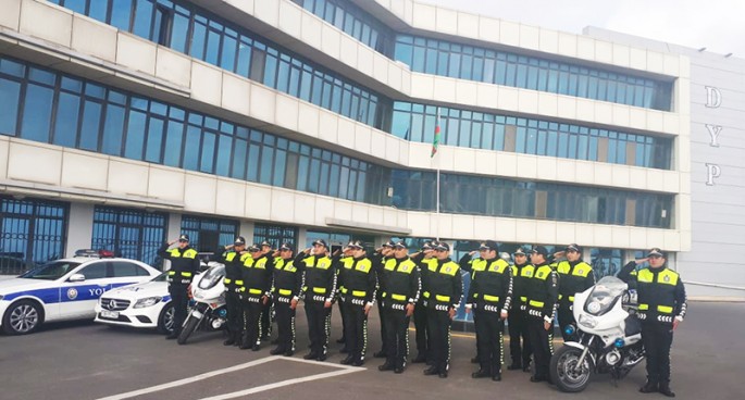 Vətəndaşlar yol polisindəki yenilikləri təqdir edir