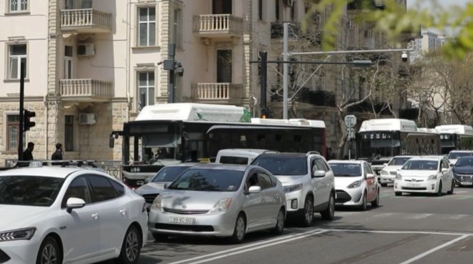 Avtobus zolağına daxil olan sürücülərin cərimələri artdı? - VİDEO