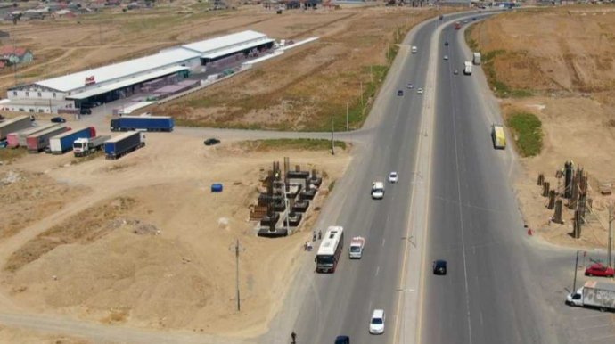 На дороге Пиршаги-Хырдалан-Новханы строится новый надземный пешеходный переход - ФОТО