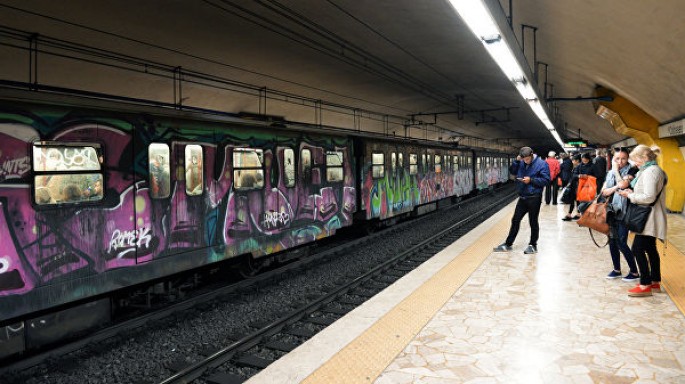 30 ədəd plastik butulka gətir, metroya bilet al