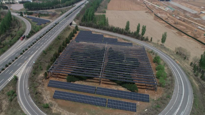 Çindən dəhlizlə Mərkəzi Asiyaya ilk yük qatarı yola salındı