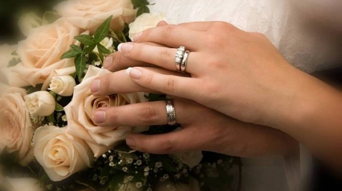 Şəmkirdə 32 yaşlı diş həkimi 13 yaşlı qızla nişanlandı 