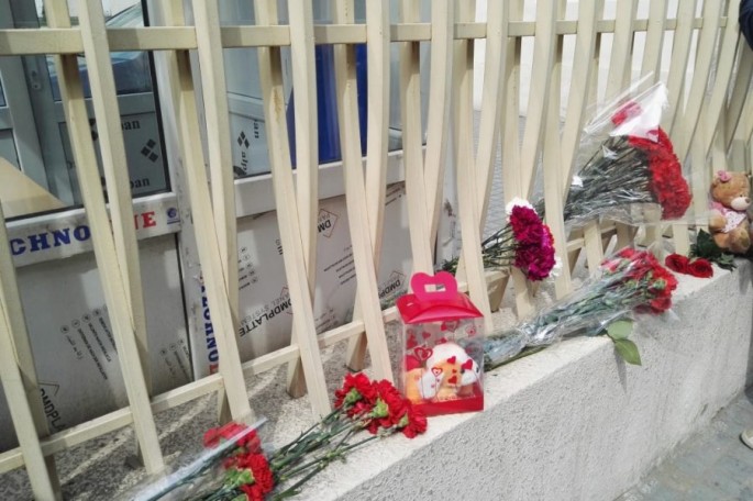 Elina üçün 162 saylı məktəbin həyətində anım aksiyası keçirilir - VİDEO