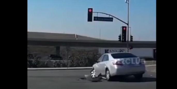 Boş yolda dəhşətli qəzalar: anomal hadisələr - VIDEO