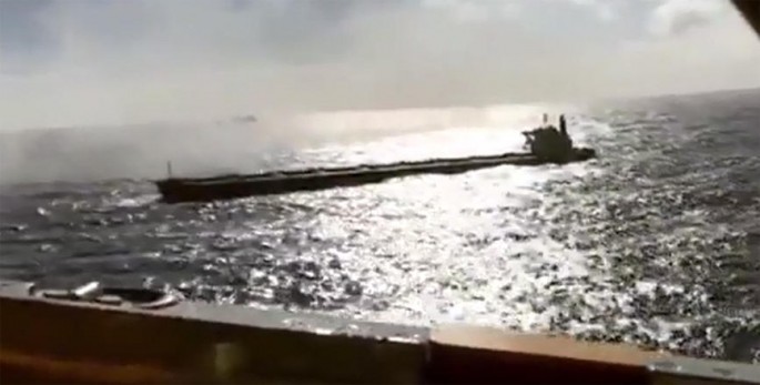 3800 ədəd avtomobil daşıyan gəmi yanır - VİDEO