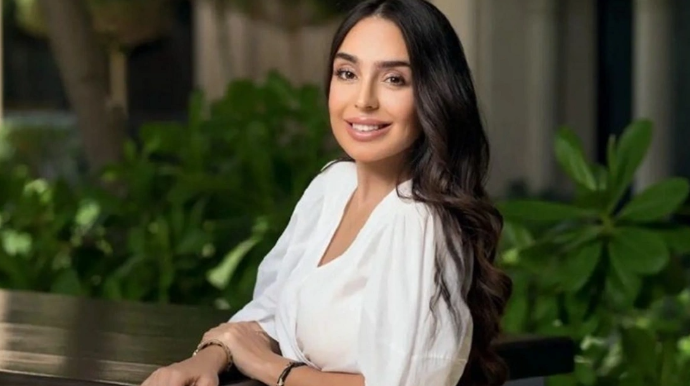 Лейла Алиева поделилась публикацией с выставки, проходящей в Nine Senses Art Center 