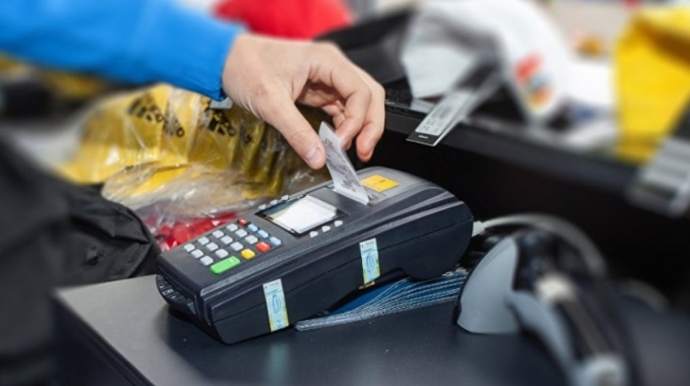 Azərbaycanda yeni nəzarət-kassa aparatları ilə dövriyyə  2 dəfədən çox artıb