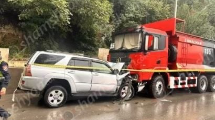 Ermənistanda hərbçilər qəza törətdilər 